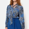 E Blouse Met Strik En Grijze Bloemenprint-Terre Bleue Flash Sale