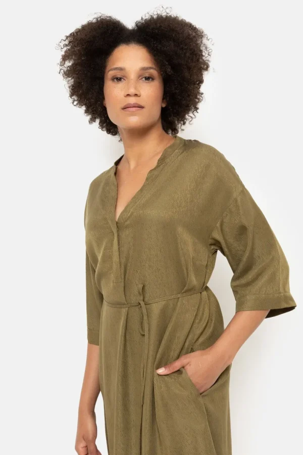 Groene Jurk Met V-Hals En 3/4 Mouwen-Terre Bleue Best