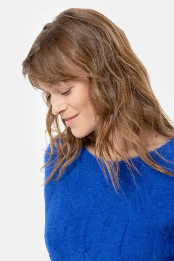 Harige E Pull Met Boothals En Lange Mouwen-Terre Bleue Flash Sale